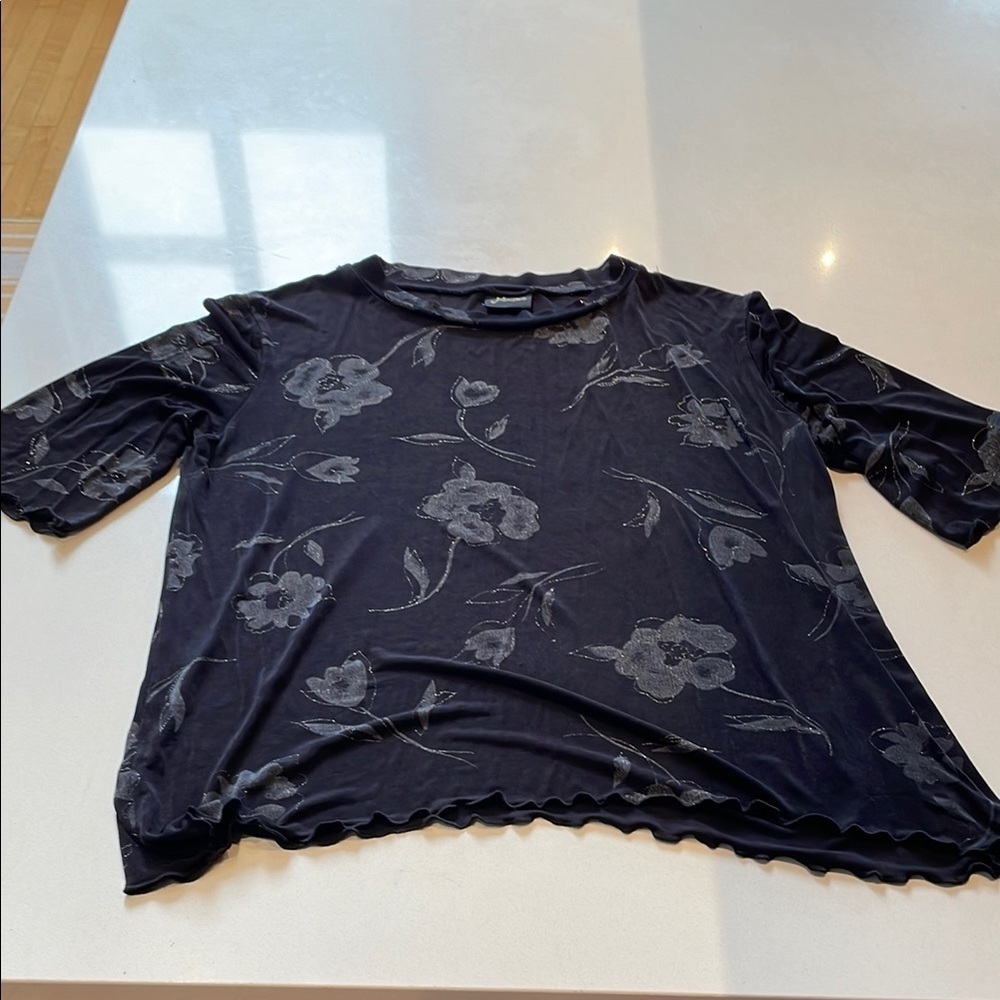Katze Relaxed Floral Blouse, Stretch Comfort, Elbow Length, Size L, Black - Picture 5 of 8